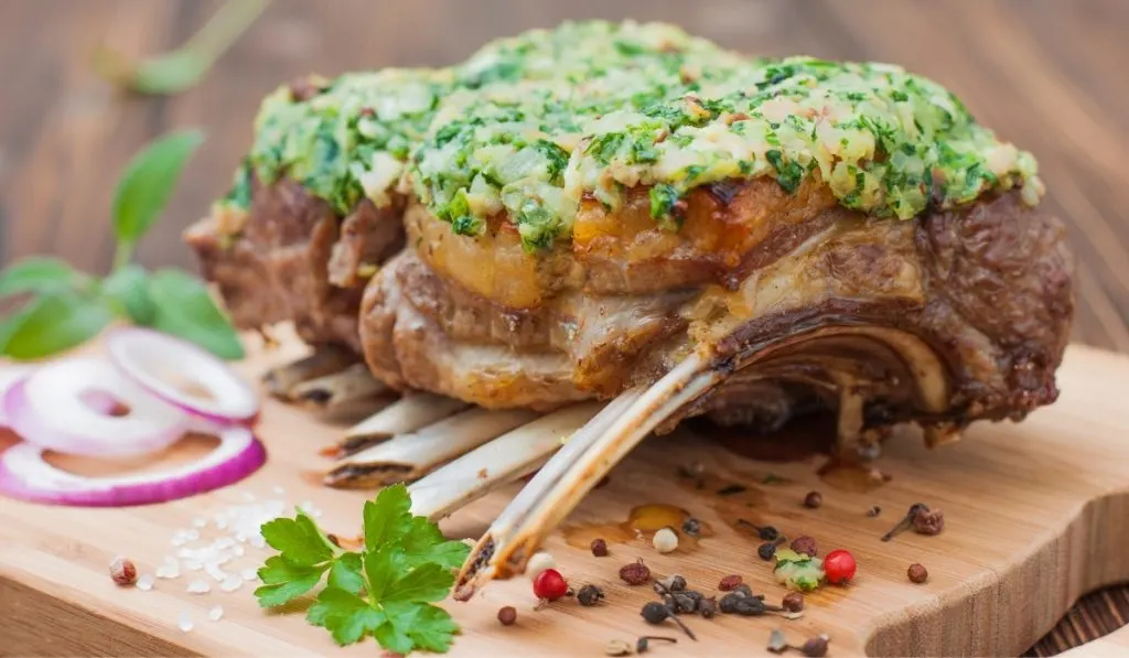 lamb cutlet cooked with herbs and spices